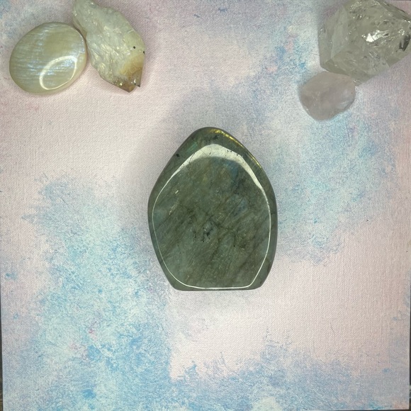 Large chunk of authentic labradorite✨ - Picture 3 of 3